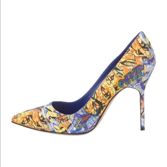 New Autographed Manolo Blahnik BB Graffiti Pumps - Picture 9 of 10